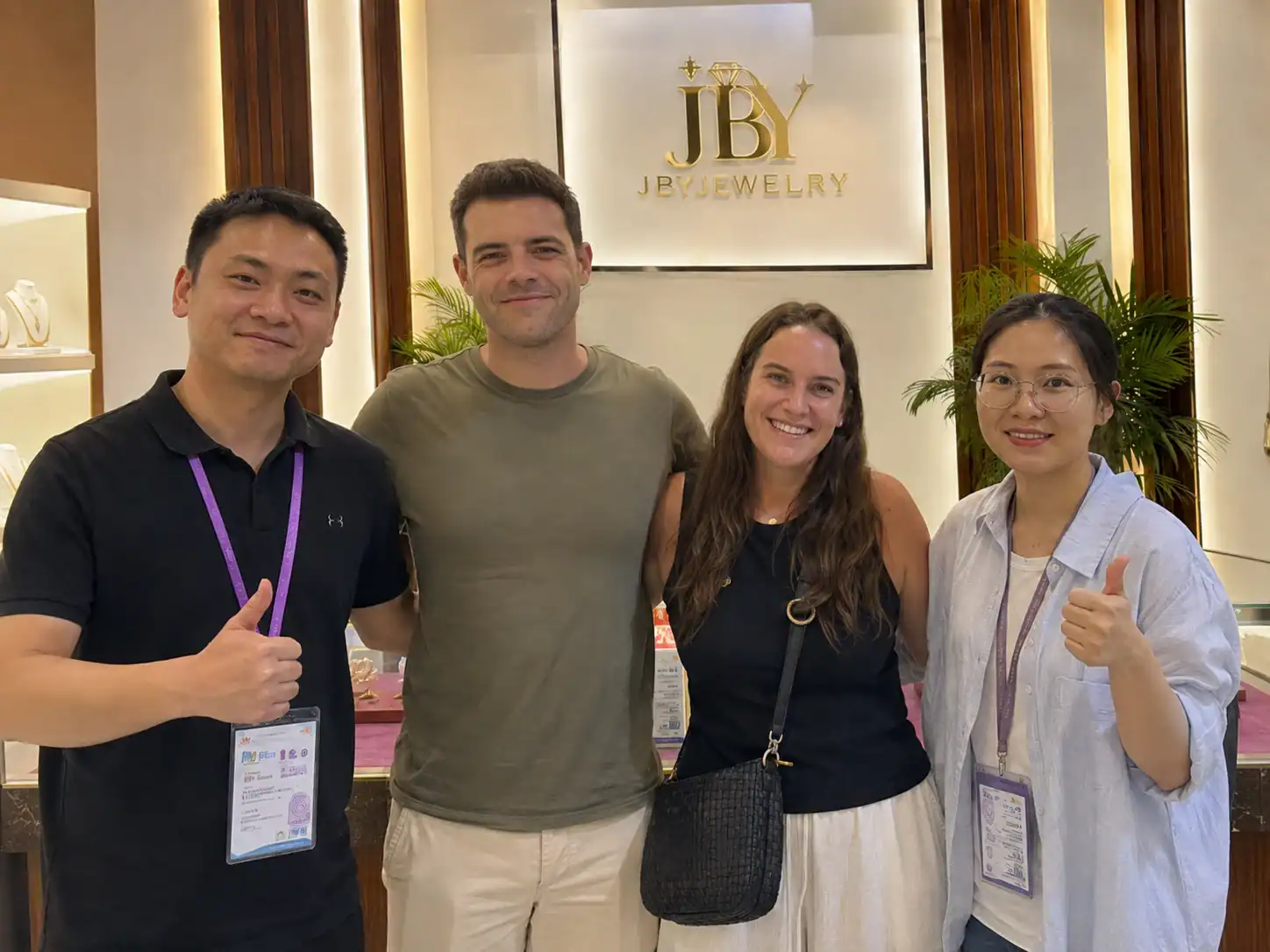 International jewelry buyers visiting JBY Jewelry Guangzhou showroom