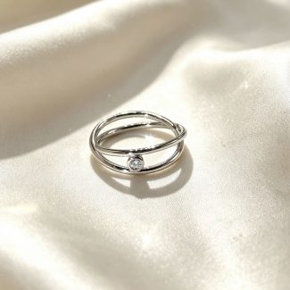 Sleek Crisscross Dual Band Single Round Cubic Zirconia Silver Ring